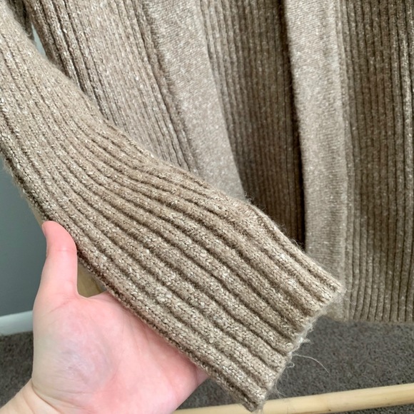 Forever 21 Cardigan Sweater - Picture 3 of 3